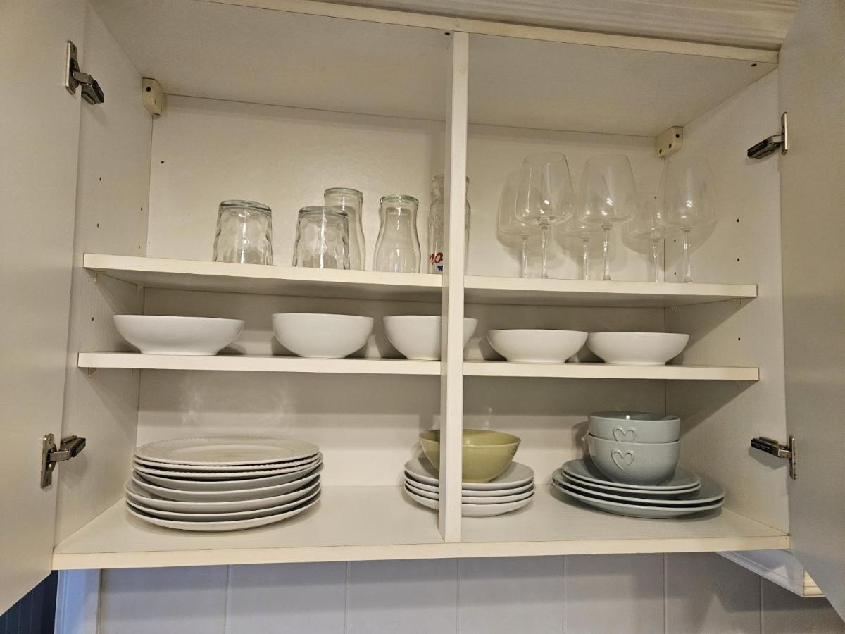 Leigh-On-Sea Retreat - 2 Bedroom Apartment ภายนอก รูปภาพ
