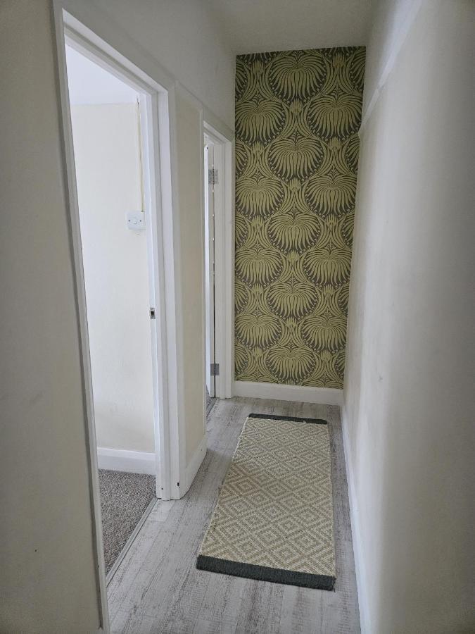 Leigh-On-Sea Retreat - 2 Bedroom Apartment ภายนอก รูปภาพ